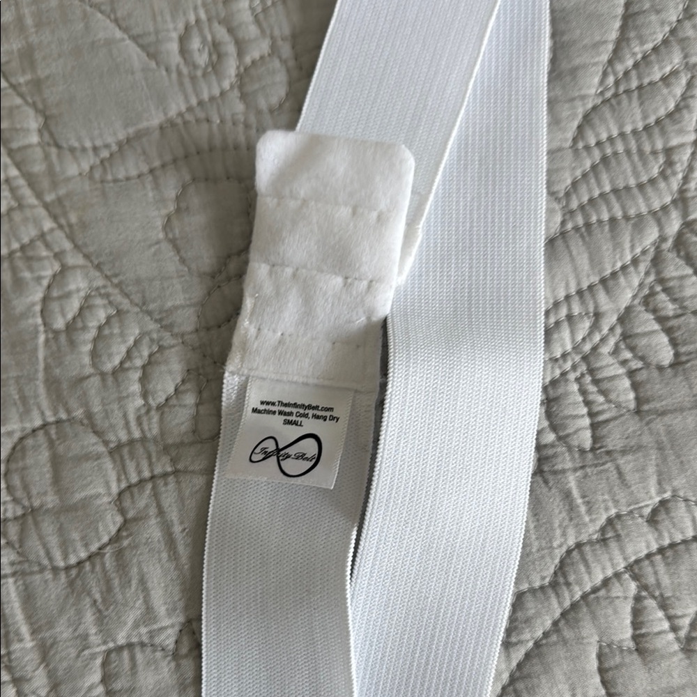 Infinity belt white size S
